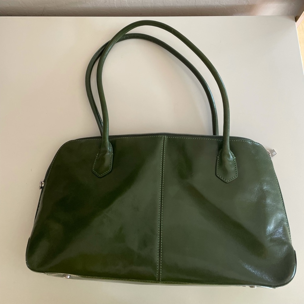 Cute y2k 2000s green Italian leather shoulder bag